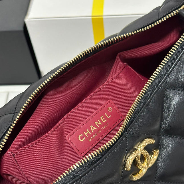 CC MAXI 30 HOBO BAG IN BLACK CALFSKIN WITH STRAP