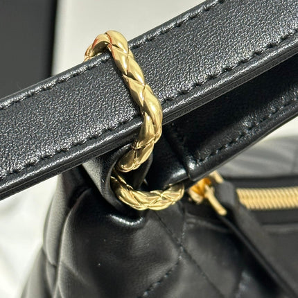 CC MAXI 30 HOBO BAG IN BLACK CALFSKIN WITH STRAP