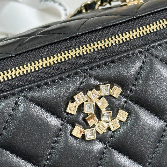 VANITY CASE 18 IN BLACK CALFSKIN GOLD HARDWARE