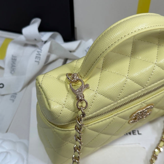 STRASS VANITY QUILTED CASE 19 IN YELLOW CALFSKIN WITH GOLD METALLIC