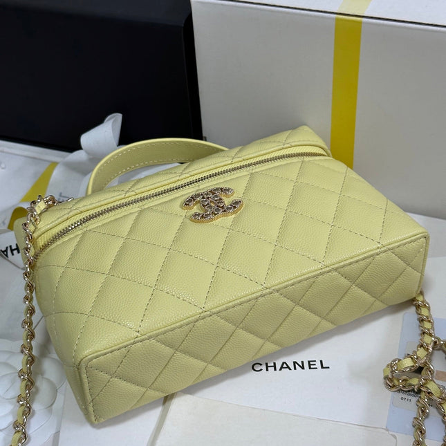 STRASS VANITY QUILTED CASE 19 IN YELLOW CALFSKIN WITH GOLD METALLIC