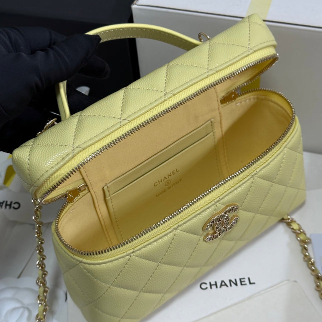 STRASS VANITY QUILTED CASE 19 IN YELLOW CALFSKIN WITH GOLD METALLIC