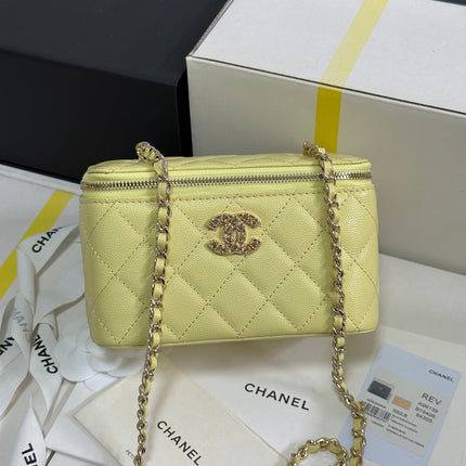 VANITY CASE 17 CRYSTAL STUDDED LOGO IN YELLOW CALFSKIN GOLD HARDWARE