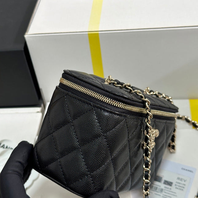 VANITY CASE 17 CRYSTAL STUDDED LOGO IN BLACK CALFSKIN GOLD HARDWARE