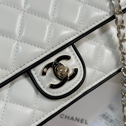 QUILTED FLAP BAG WITH BLACK TRIM 19 IN WHITE LAMBSKIN