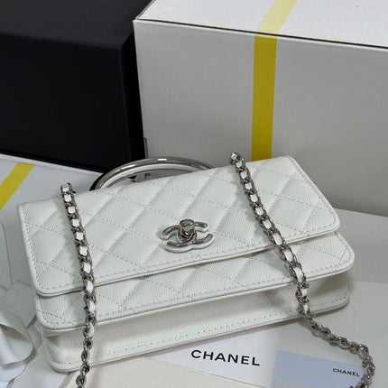 FLAP BAG WITH SILVER-TONE HANDLE 19 IN WHITE CAVIAR SKIN