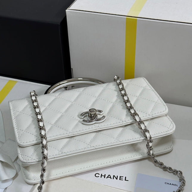FLAP BAG WITH SILVER-TONE HANDLE 19 IN WHITE CAVIAR SKIN