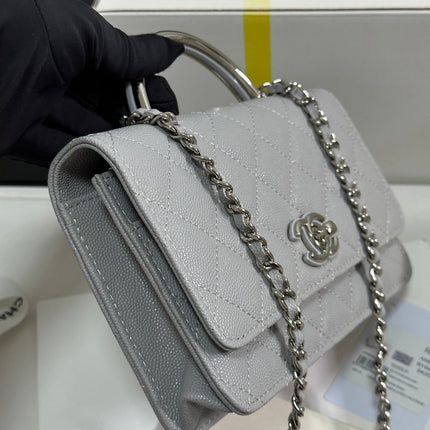 FLAP BAG WITH SILVER-TONE HANDLE 19 IN GREY SHINY CAVIAR SKIN