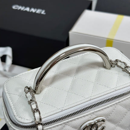 MINI VANITY TOP HANDLE CASE 17 IN WHITE CAVIAR SKIN SILVER-TONE PLATED METAL