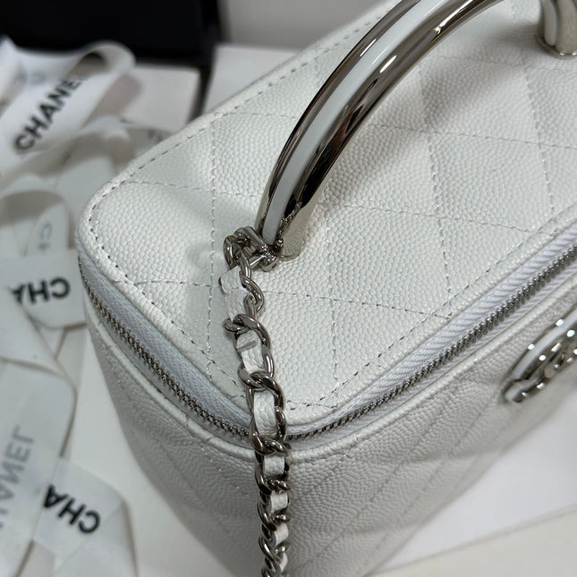 MINI VANITY TOP HANDLE CASE 17 IN WHITE CAVIAR SKIN SILVER-TONE PLATED METAL
