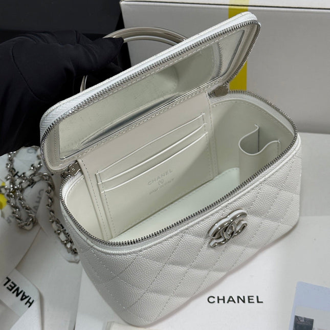 MINI VANITY TOP HANDLE CASE 17 IN WHITE CAVIAR SKIN SILVER-TONE PLATED METAL