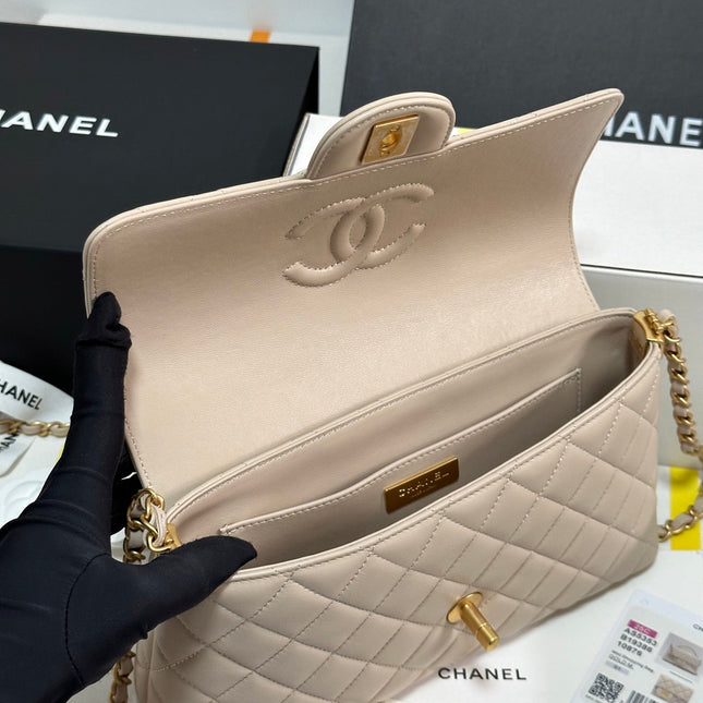 FLAP BAG WITH HANDLE 25 IN BEIGE LAMBSKIN GOLD PLATED METAL