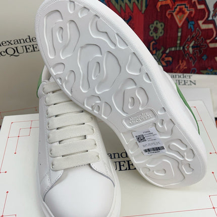 OVERSIZED SNEAKER IN WHITE CALFSKIN WITH EMBOSSED HUNTER GREEN HEEL TAB
