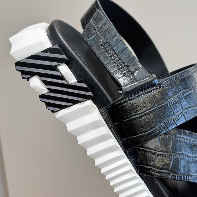 HM ELECTRIC SANDAL BLACK WITH MOTIF CALFSKIN