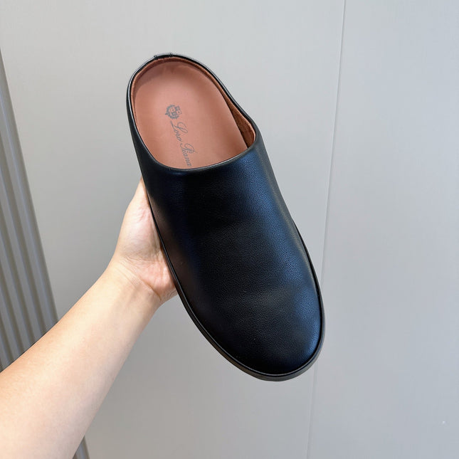 LP TOMORI SABOT MULES BLACK CALFSKIN