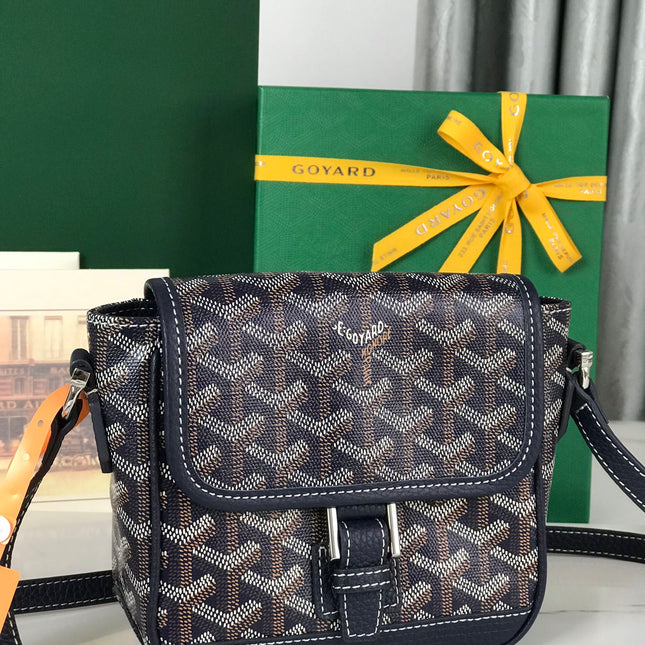 GRAND BLEU 16 IN NAVY BLUE GOYARDINE CANVAS AND LAMBSKIN