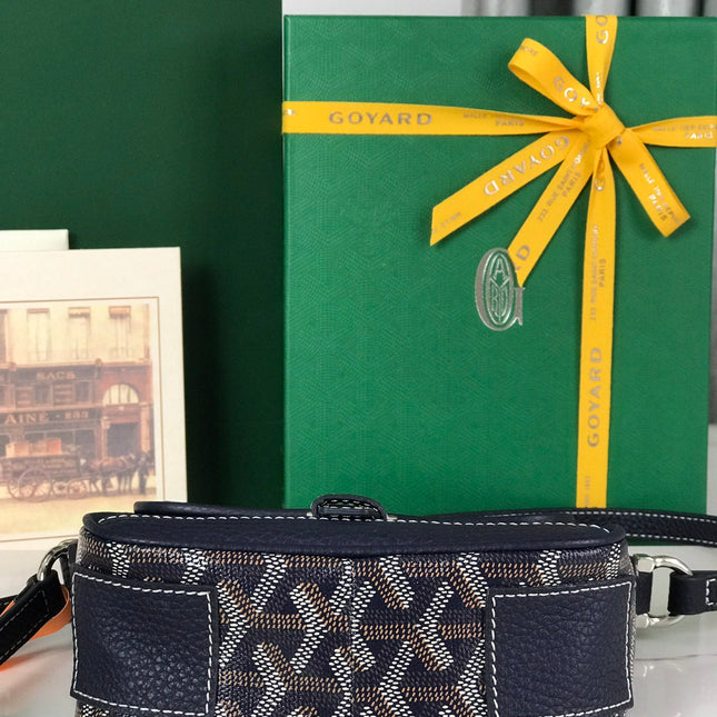 GRAND BLEU 16 IN NAVY BLUE GOYARDINE CANVAS AND LAMBSKIN