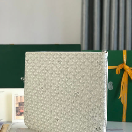 SÉNAT MGM POUCH 40 IN WHITE GOYARDINE CANVAS