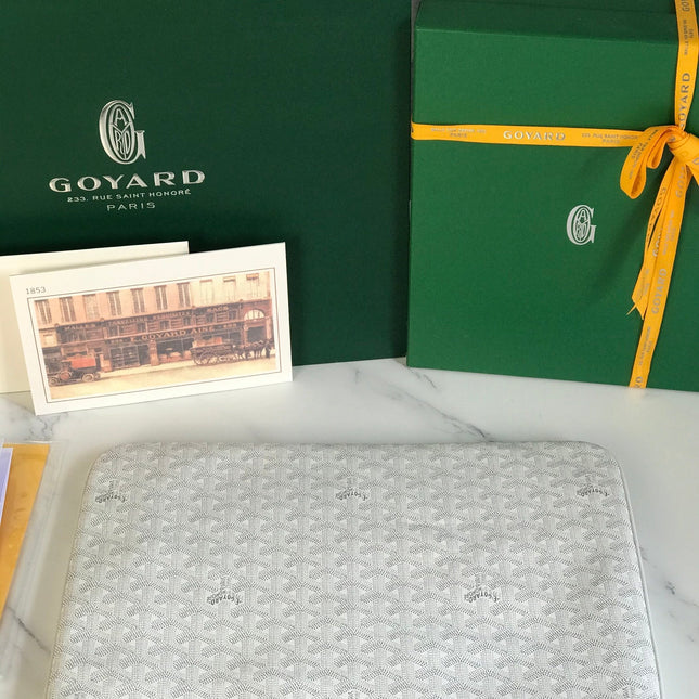 SÉNAT MGM POUCH 40 IN WHITE GOYARDINE CANVAS