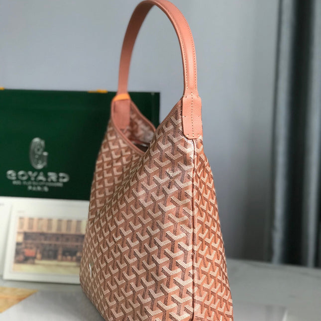 HOBO BOHÈME 42 IN MANHATTAN PINK GOYARDINE CANVAS AND LAMBSKIN