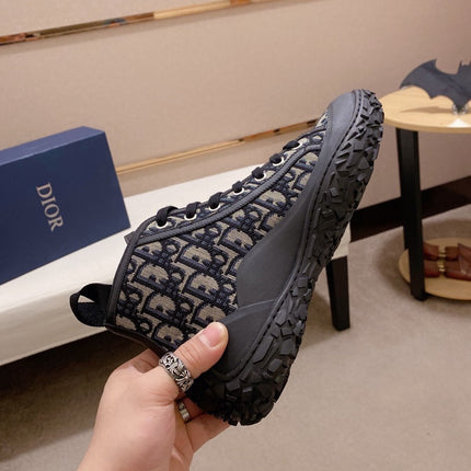 CD B28 HIGH SHOES BLACK AND BEIGE JACQUARD