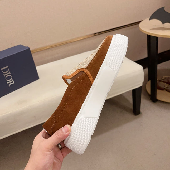 CD B23 SLIP ON RUSSET SUEDE AND JACQUARD