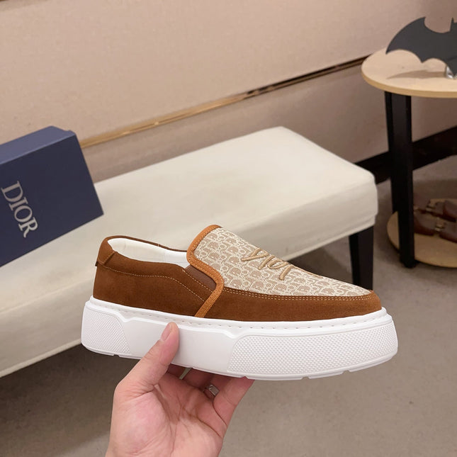 CD B23 SLIP ON RUSSET SUEDE AND JACQUARD