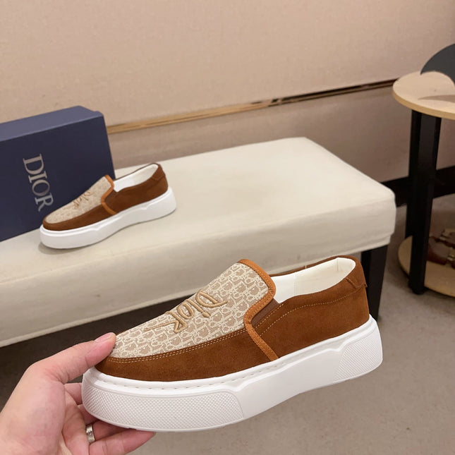 CD B23 SLIP ON RUSSET SUEDE AND JACQUARD