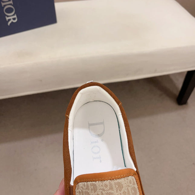 CD B23 SLIP ON RUSSET SUEDE AND JACQUARD
