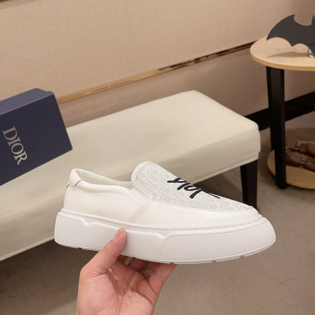 CD B23 SLIP ON WHITE CALFSKIN AND JACQUARD