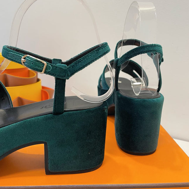 JAM 30 SANDAL IN GREEN FOREST VELVET
