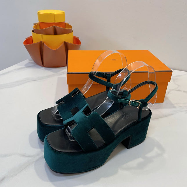 JAM 30 SANDAL IN GREEN FOREST VELVET