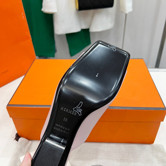 IDOLE SANDAL IN BABY PINK CALFSKIN