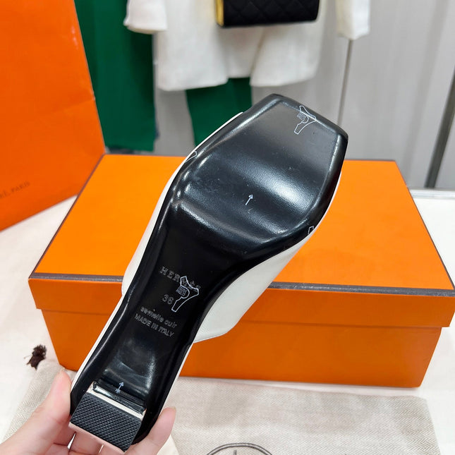 ICONIQUE 60 SANDAL IN WHITE CALFSKIN