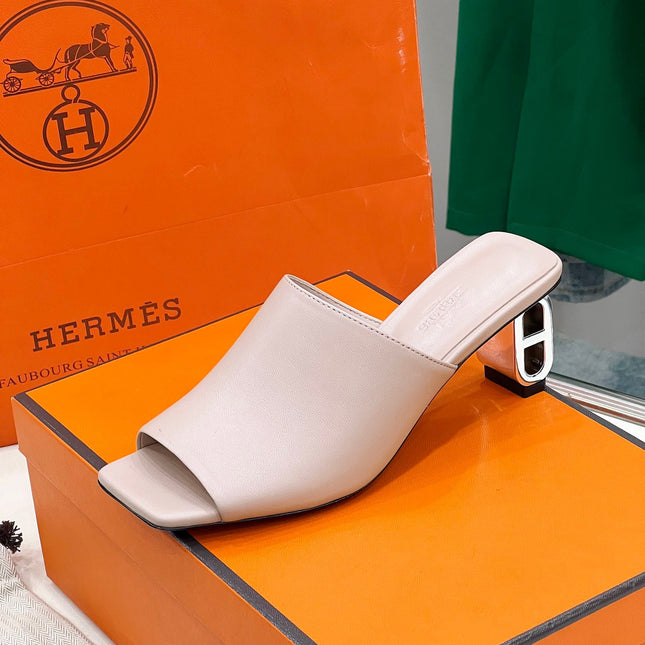 ICONIQUE 60 SANDAL IN BABY PINK CALFSKIN