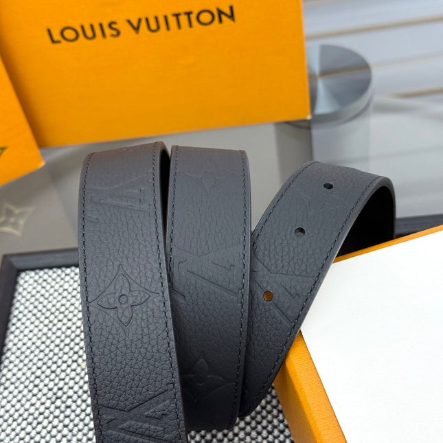 LV INITIALES BELT REVERSIBLE 30MM IN BLACK GRAINED CALFSKIN EMBOSSED LOGO GOLD BUCKLE