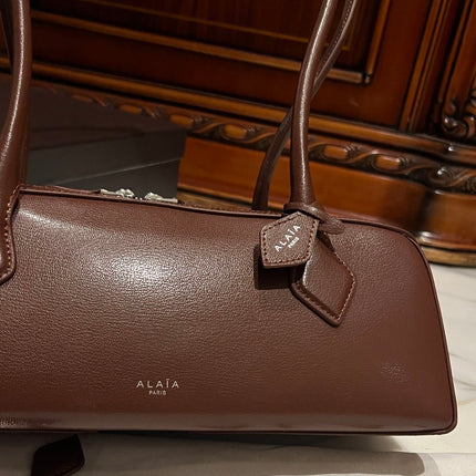 LE TECKEL MEDIUM BAG 33 IN QUINCY BROWN GOATSKIN