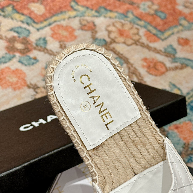 FLAT SLIPPERS IN WHITE LAMBSKIN MIX BEIGE WOVEN