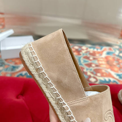 ESPADRILLES BEIGE SUEDE EMBOSSED LOGO