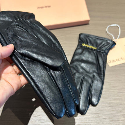 TOUCHSCREEN GLOVES IN BLACK LAMBSKIN 135642
