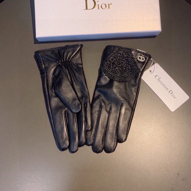 GLOVES WITH LACE TRIM IN BLACK LAMBSKIN 146816