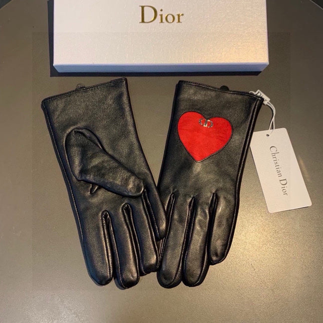 GLOVES WITH RED HEART ICON IN BLACK LAMBSKIN 378835