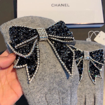 GLOVES IN DOVE GRAY WOOL WITH RHINSTONES 429246