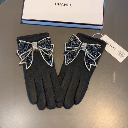 GLOVES IN BLACK WOOL WITH RHINSTONES 429247