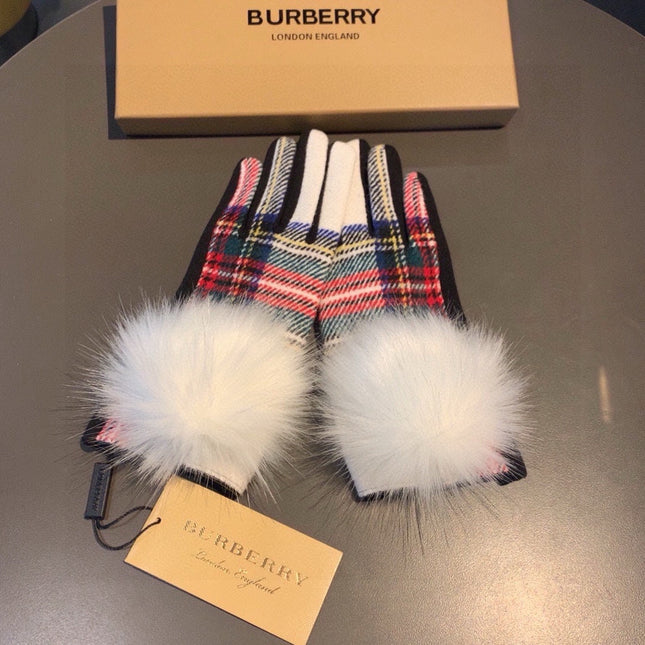 LINED GLOVES IN COLORFUL WOOL AND RABBIT FUR 432650