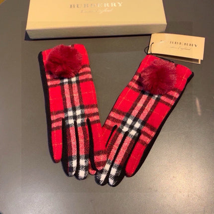 GLOVES IN CHERRY RED AND BLACK WOOL WITH RABBIT FUR 448247