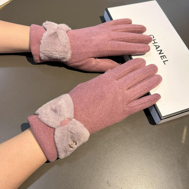 GLOVES IN CREPE PINK WOOL WITH RABBIT FUR 456296
