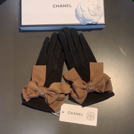 GLOVES IN BLACK WOOL 456327