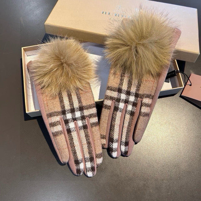 GLOVES IN COLORFUL WOOL AND RABBIT FUR 462256