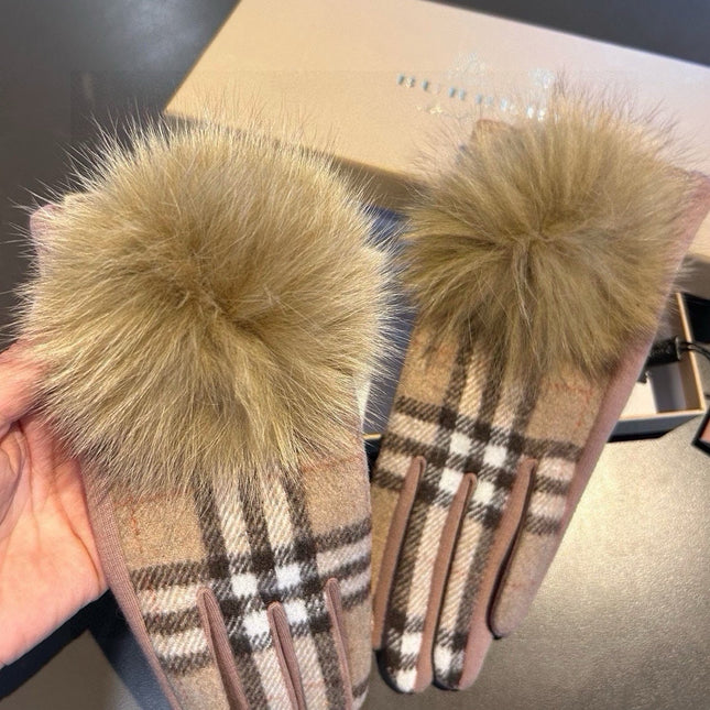 GLOVES IN COLORFUL WOOL AND RABBIT FUR 462256